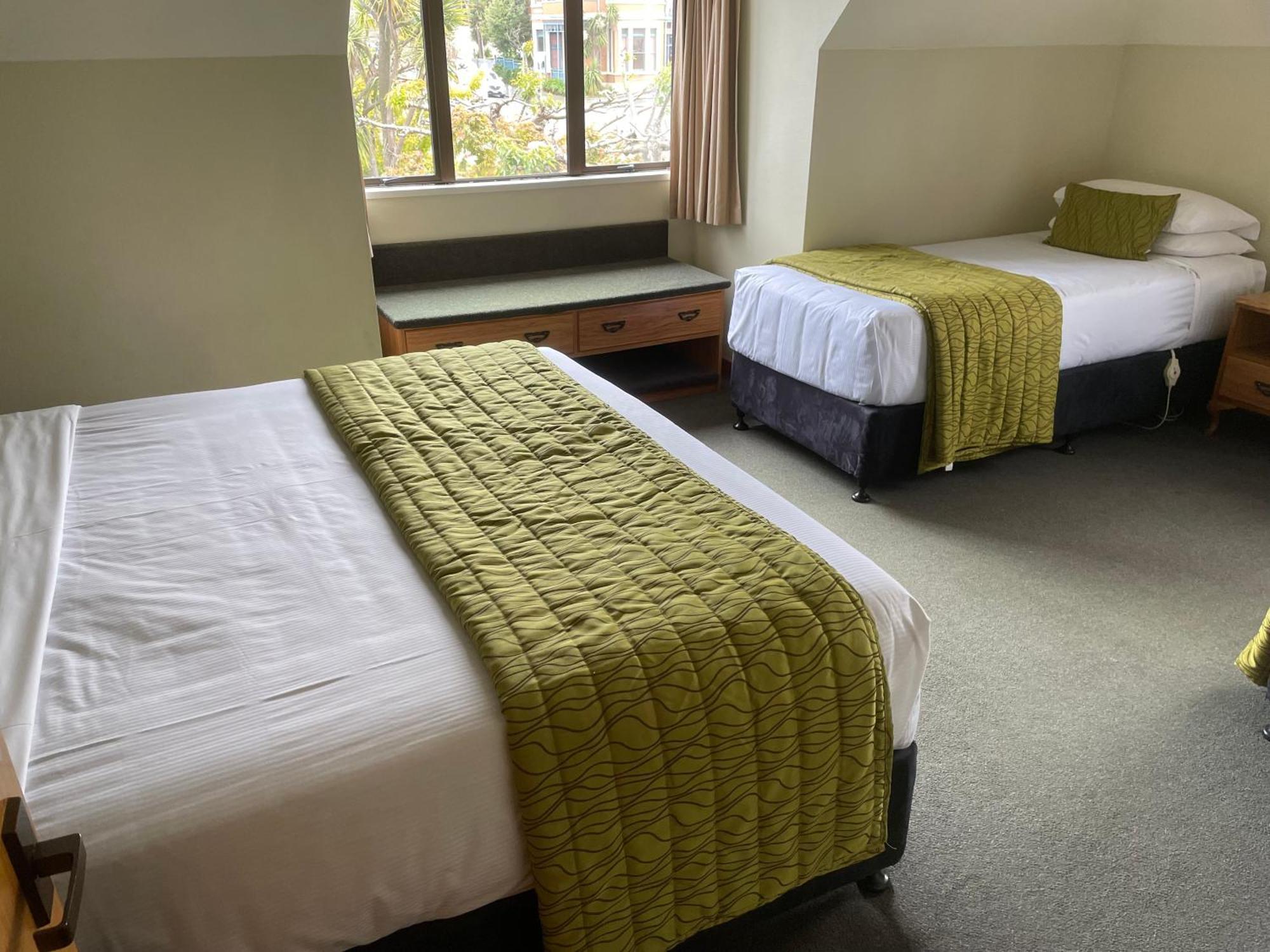 Allan Court Motel Dunedin Exteriör bild